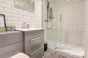 Photo 18- click for photo gallery